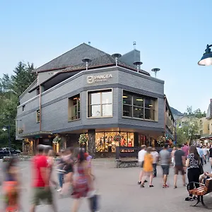 Capsule hotel Pangea Pod (adults Only) Whistler
